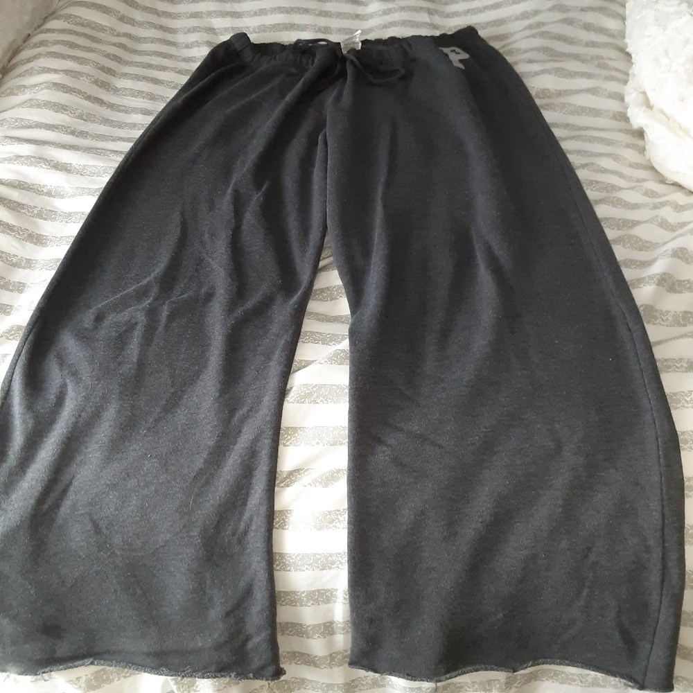 Vs pink boyfriend sweats large